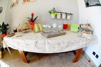 Maison Dei Miracoli 2 Bed & Breakfast
