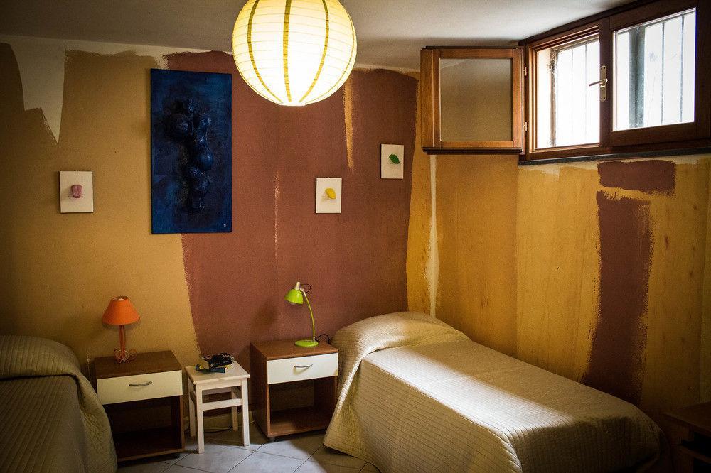 Maison Dei Miracoli 2 Bed & Breakfast