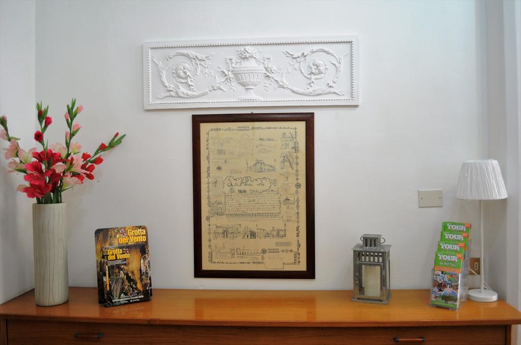 Cecile Hotel 2*