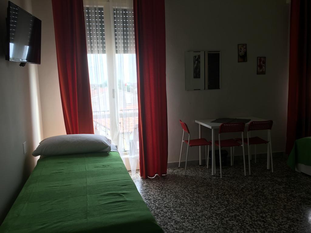 Bed & Breakfast Aliante Pisa