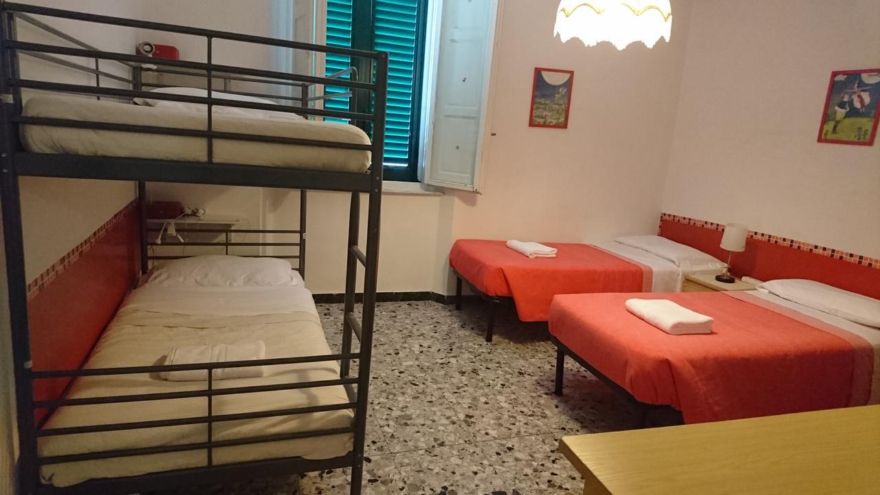Pisa Lodge B&B Hostel Guest house *