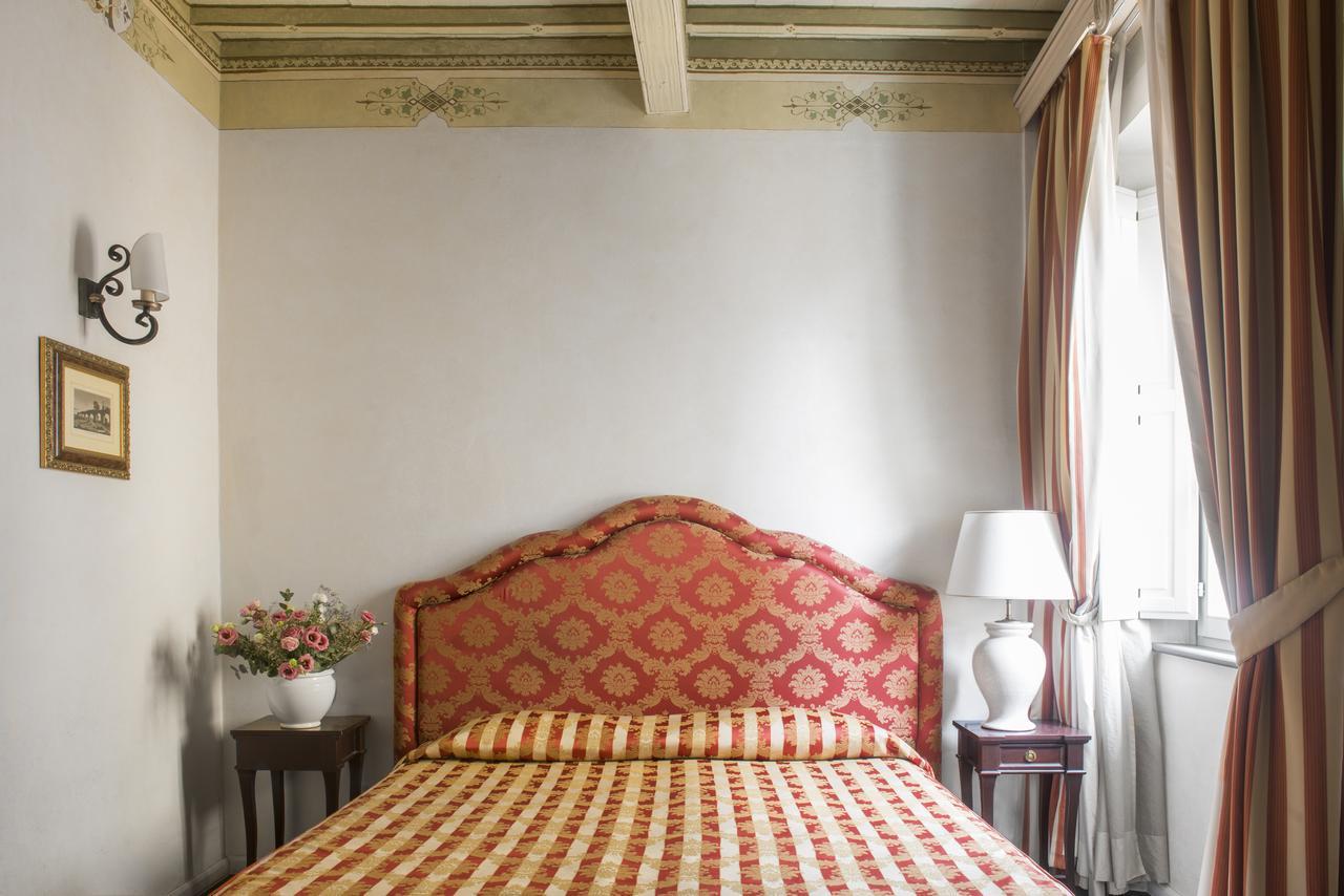 Relais Dell'orologio 4*