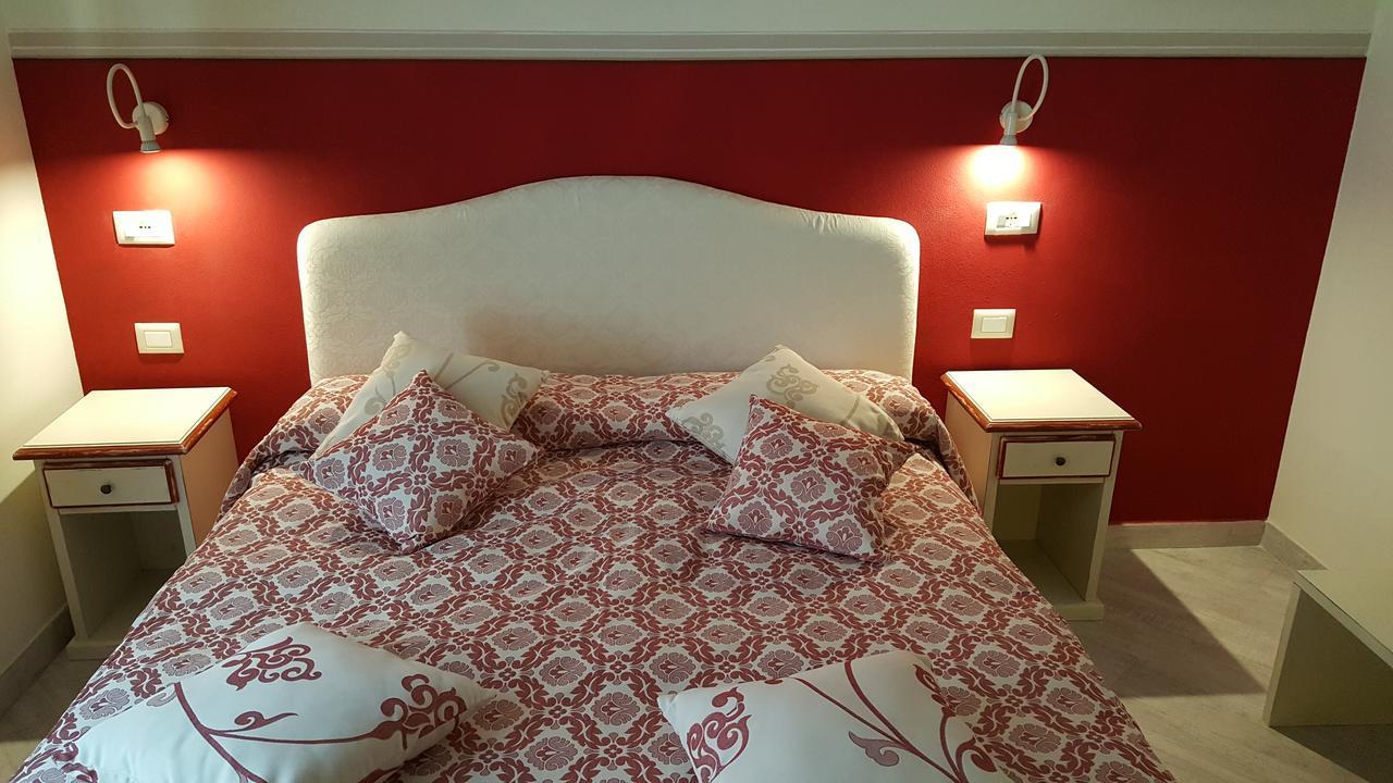 Bed & Breakfast Five Roses Pisa