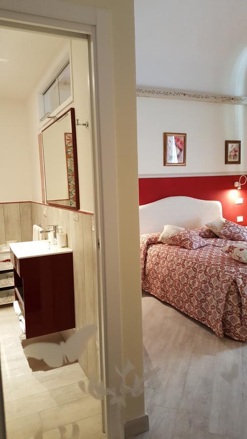 Five Roses Bed & Breakfast 2*