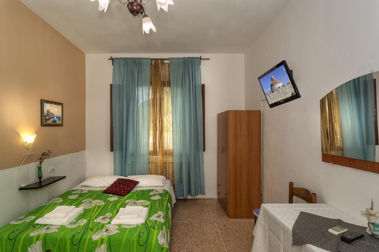 A Casa Doina Tower