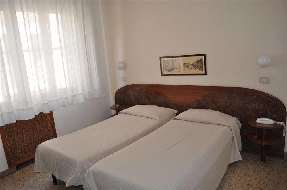 Cecile Hotel Pisa