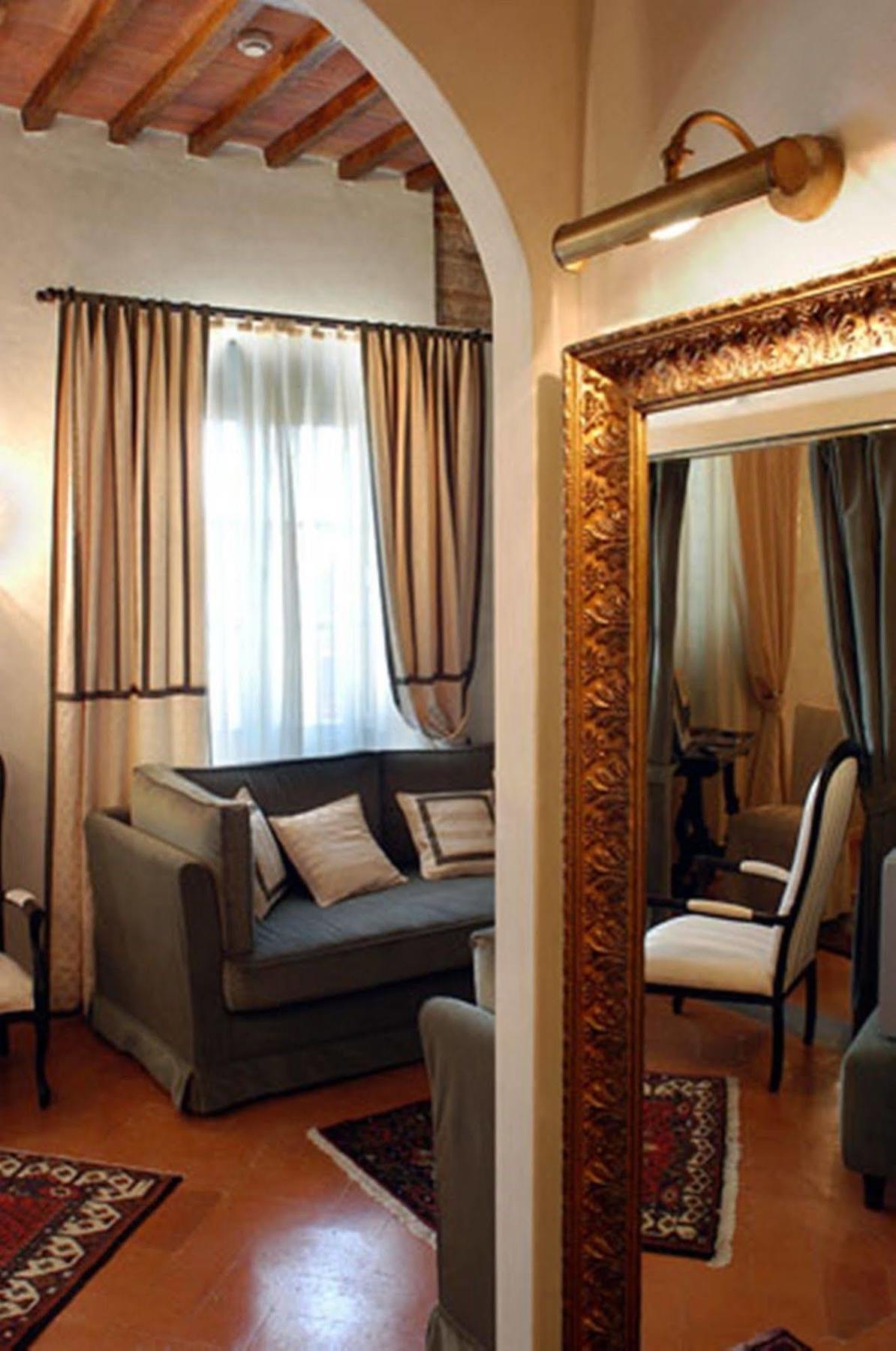 Relais Dell'orologio 4* Pisa