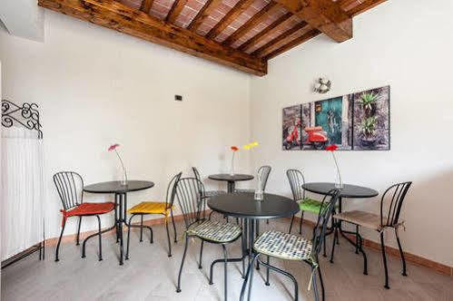 B&B Bianchi 64 Bed & Breakfast 3*
