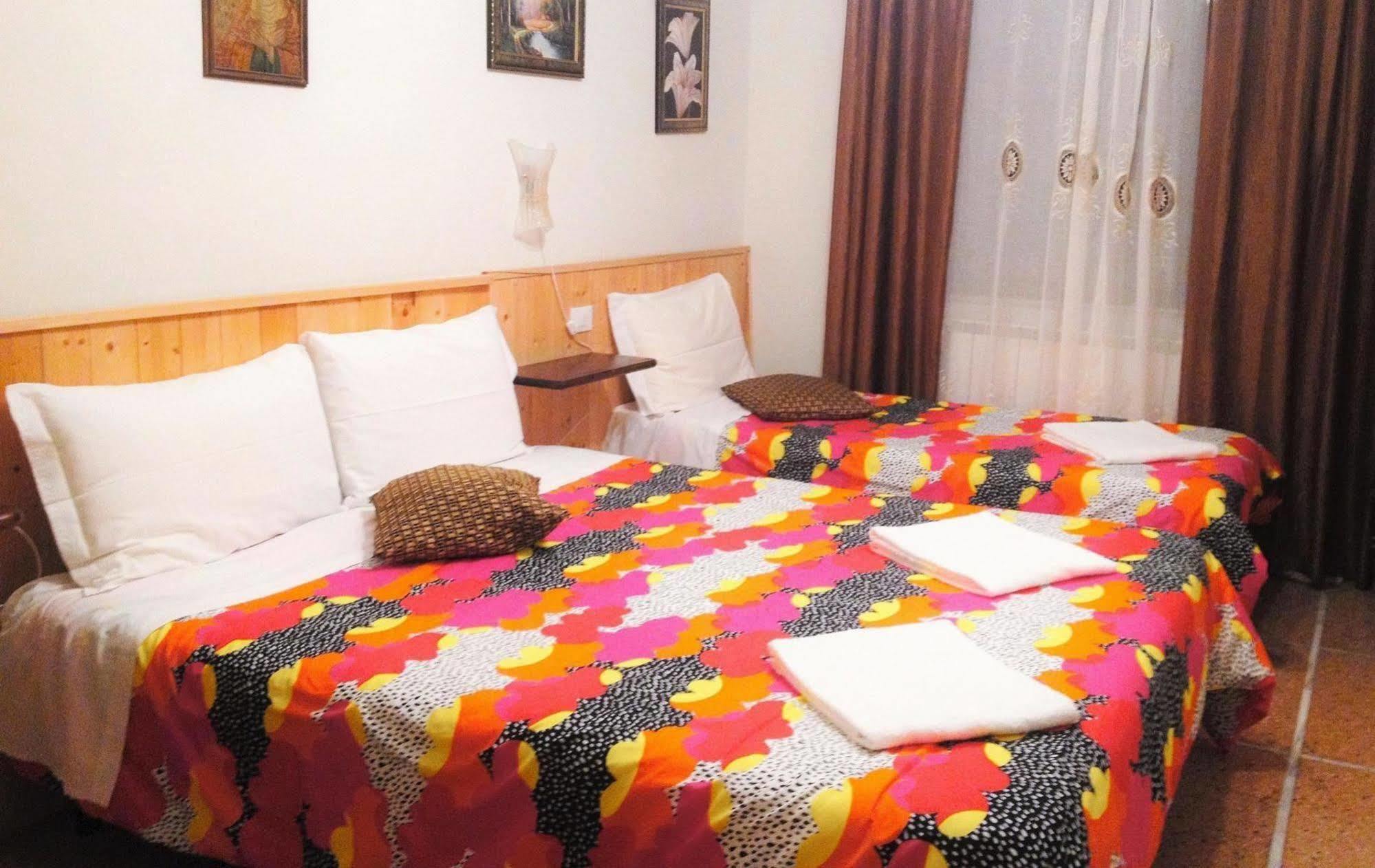 Guest house A Casa Doina Tower