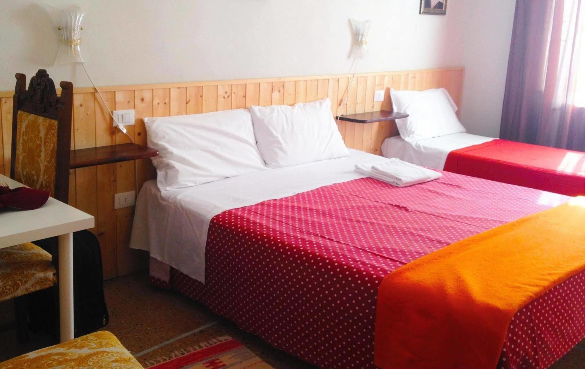 Guest house A Casa Doina Tower Pisa