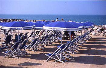 Boboba Aparthotel 3*