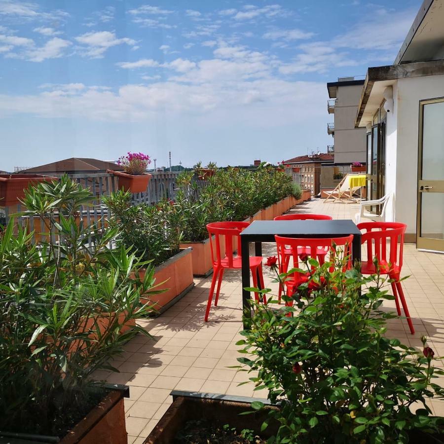 Acomodação com café da manhã  Colombo Pisa