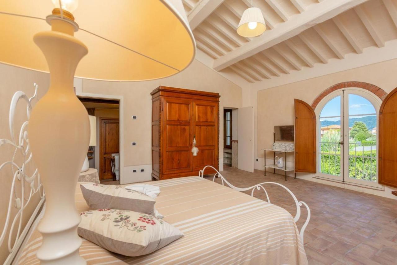 Rossa Villa *