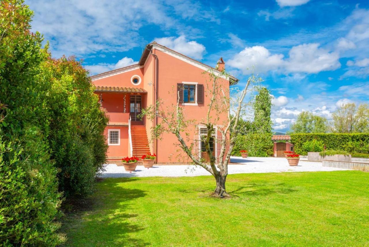Villa Rossa *