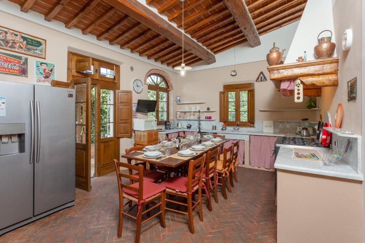 Rossa Villa Pisa