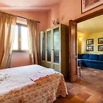 Charming Villa In Pisa With Terrace And Shared Pool.