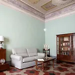 Almadelena Guest House