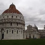 Pisa Apartment