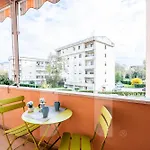 Homiday- Free Parking - Design Flat - Ospedale Cisanello