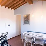Altido Apt For 6 With Lovely Views 3 Mins To Corso Italia