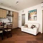 La Torre Holiday House By Tuscanywego