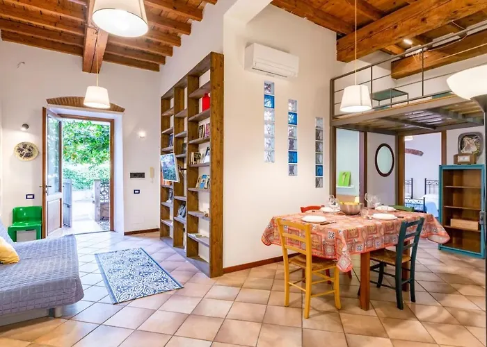 Maioliche Cozy Apartment