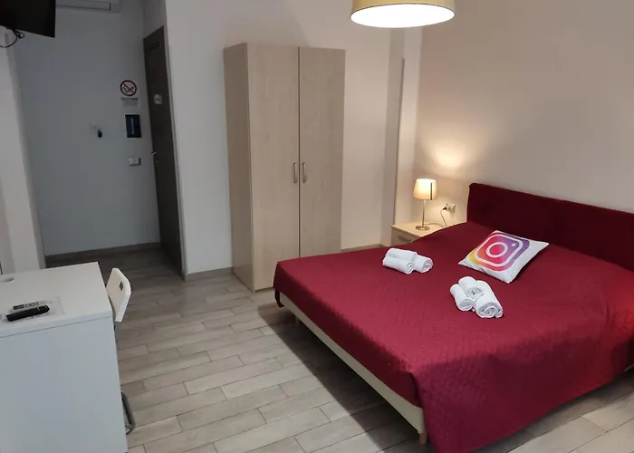 Guest House Web Room