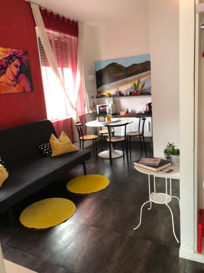La Casa Colorata Apartment *