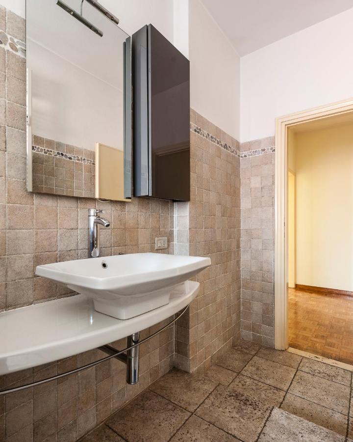 Apartment Hostly - Light And Wood Near The Tower - 100sqm, 6 Pax, 2 Bedrooms, Town Center Pisa