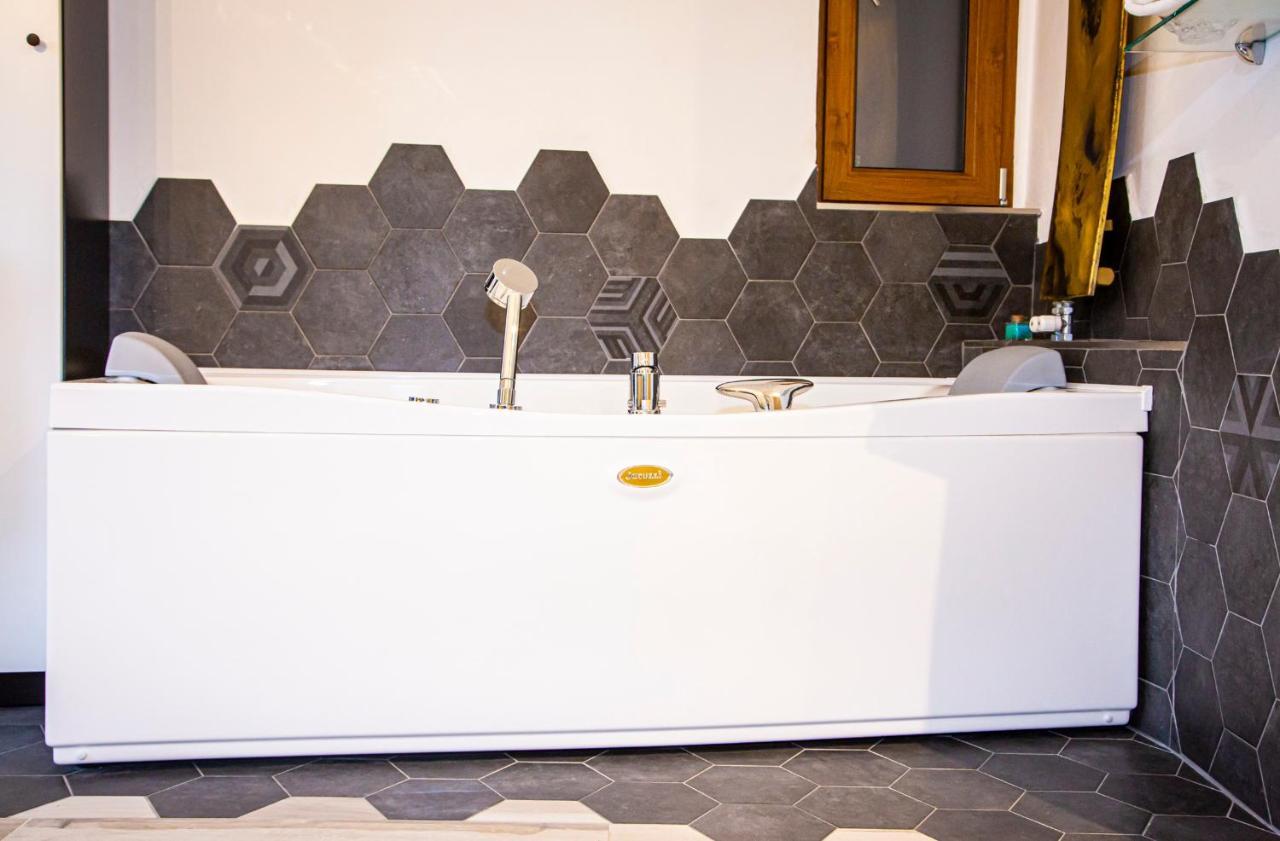 Black And Wite Guest house Pisa
