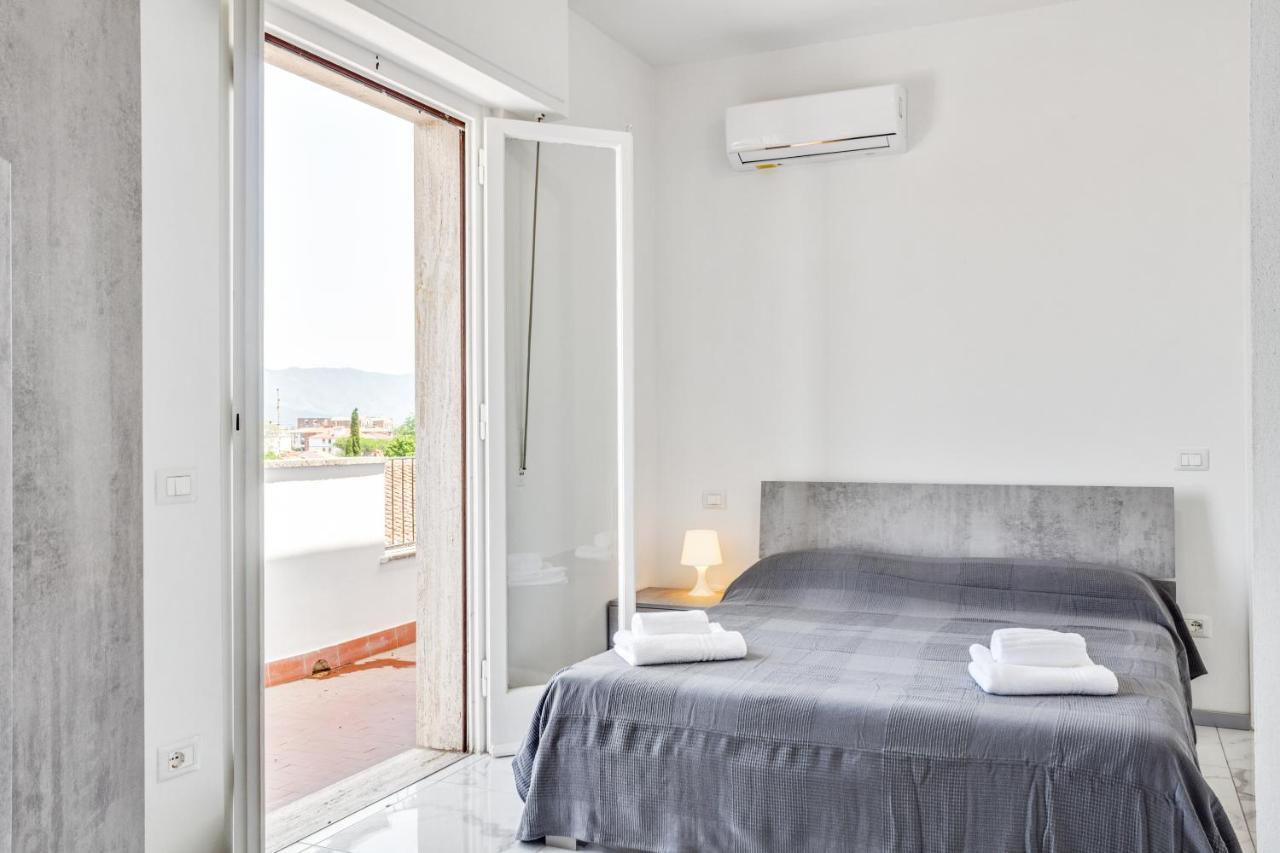 Modern Attics With Balconies And Panoramic View Appartamento Pisa