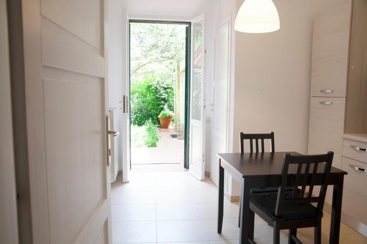 Cristina Garden Apartment *