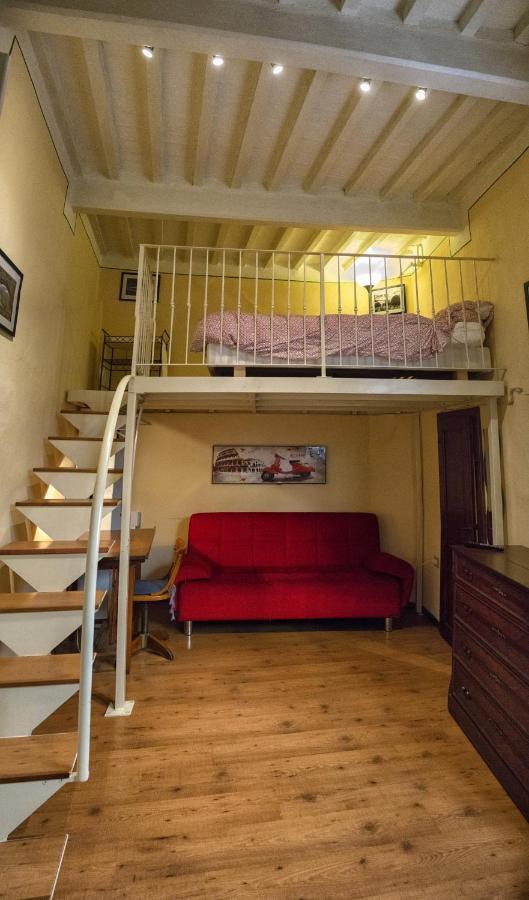 On The Riverside Apartment *