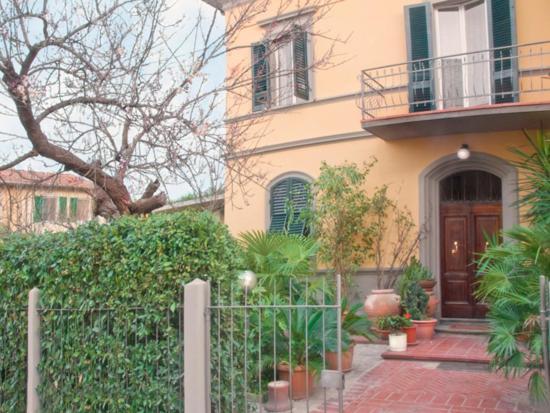 Tower's Garden Bed & Breakfast *