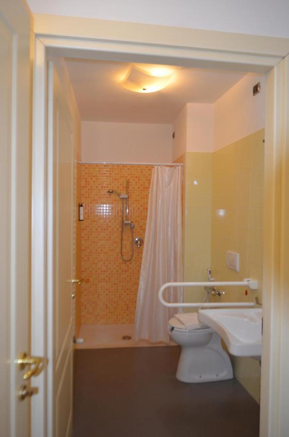 Bed & Breakfast Casa Per Ferie Religiosa Figlie Di Nazareth *