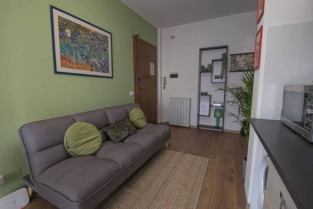 Alice's Guest Parking & Wi-fi Apartment *