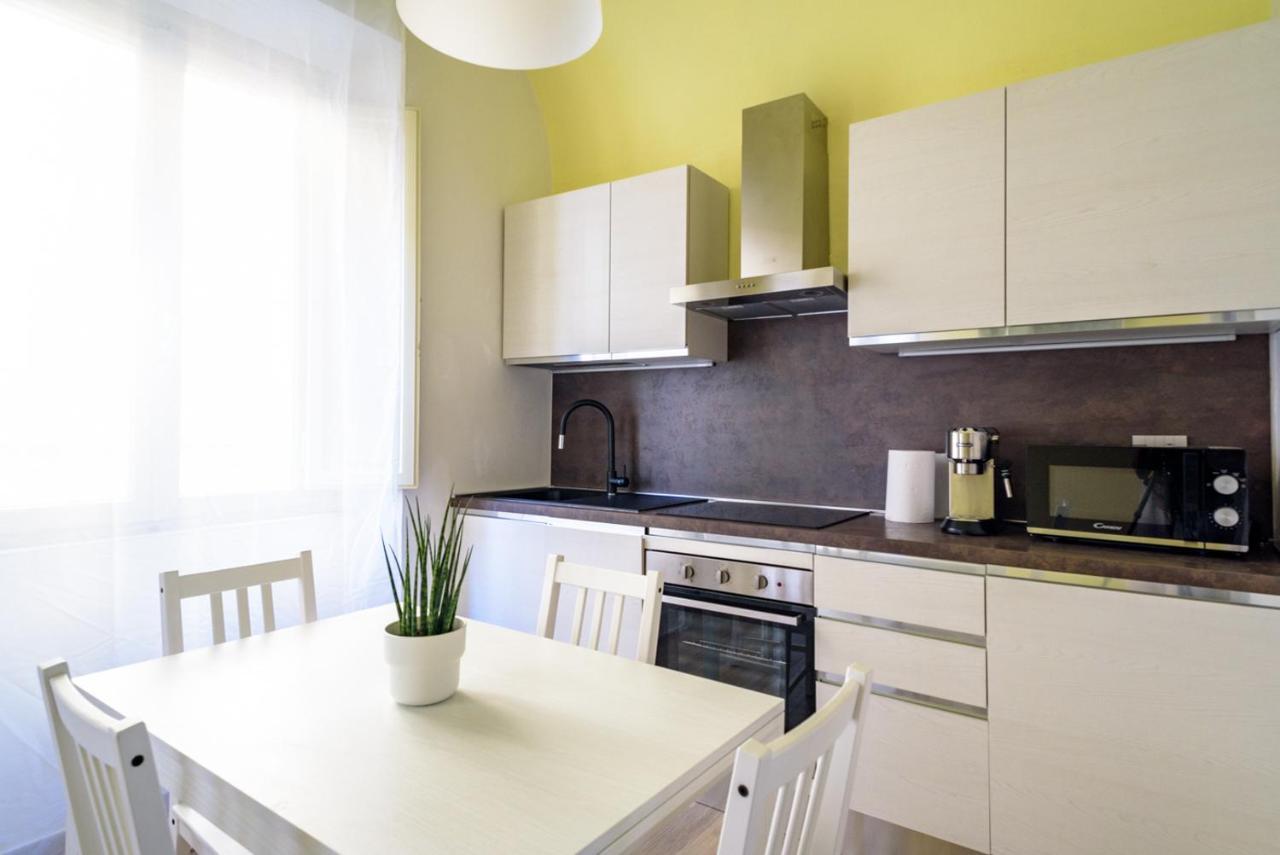 Art Apartment *