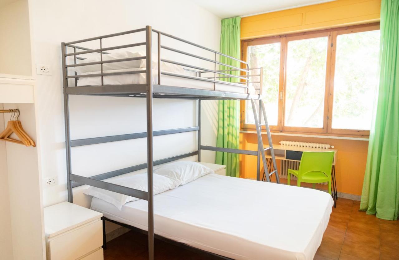 Safestay Hostel *