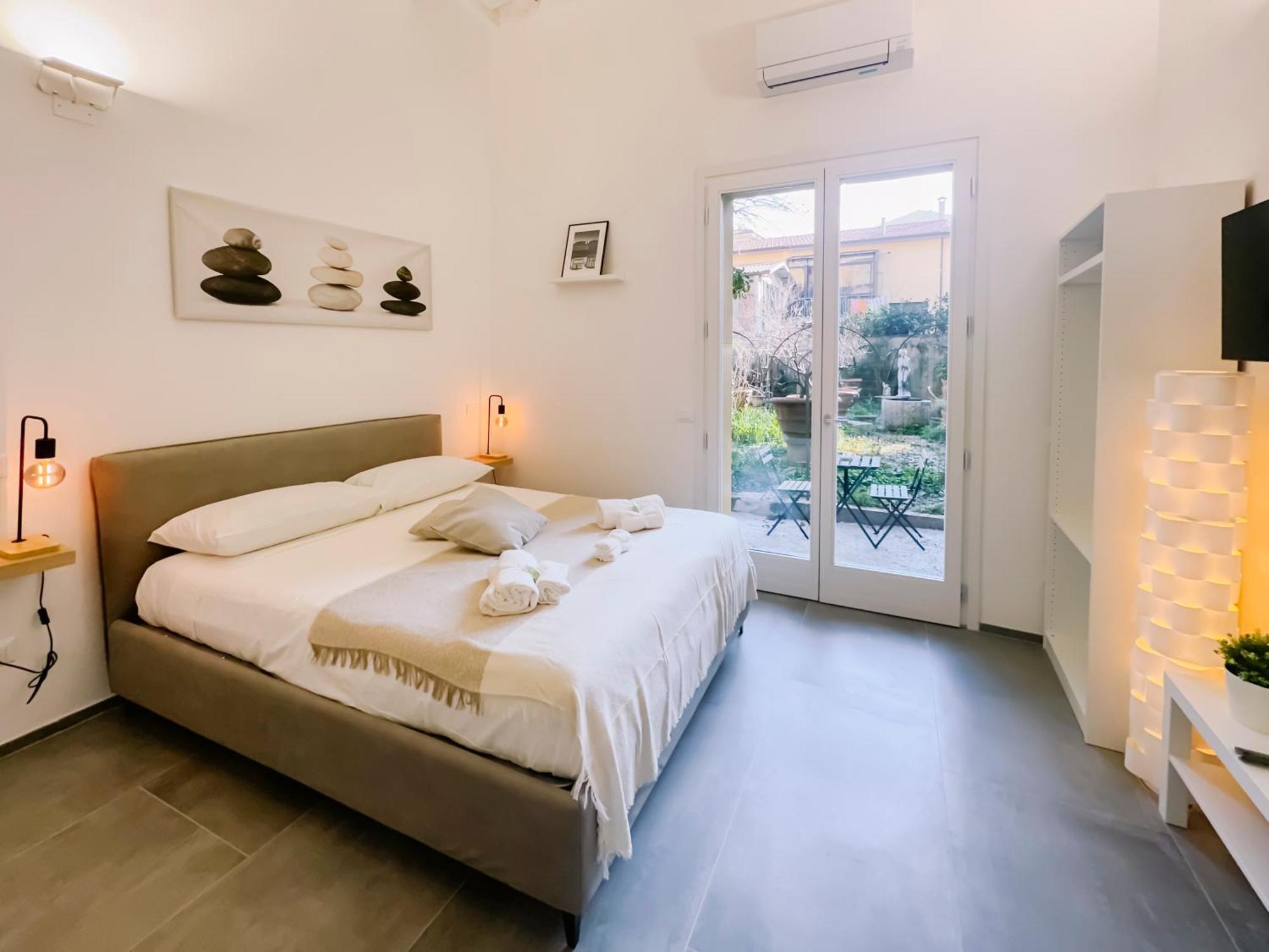 Centro Storico Spina White House Apartment