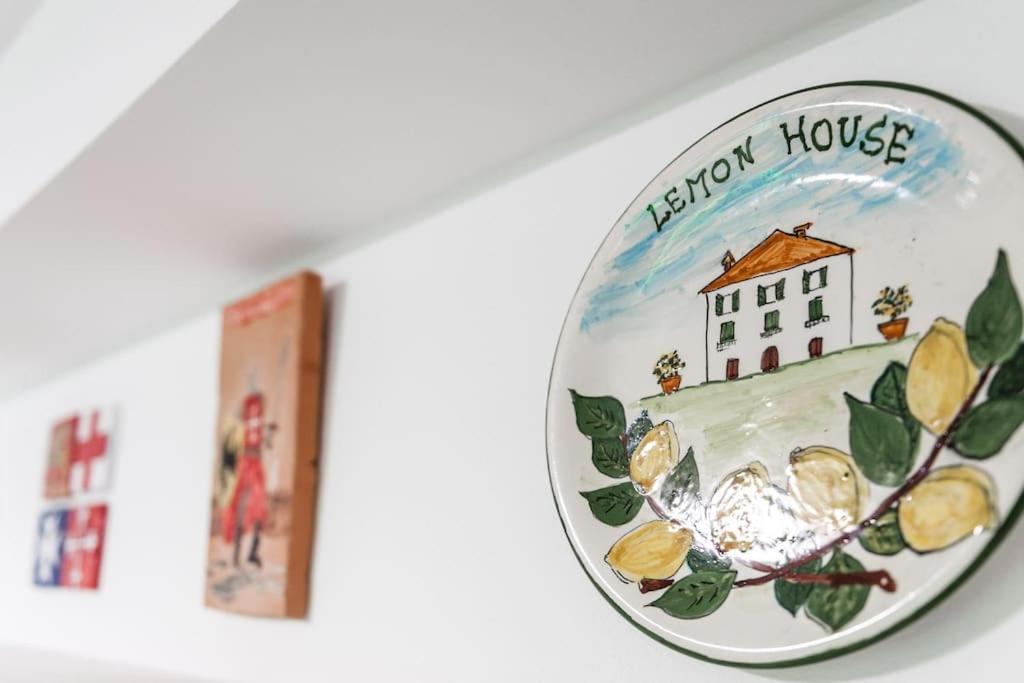 Lemon House *