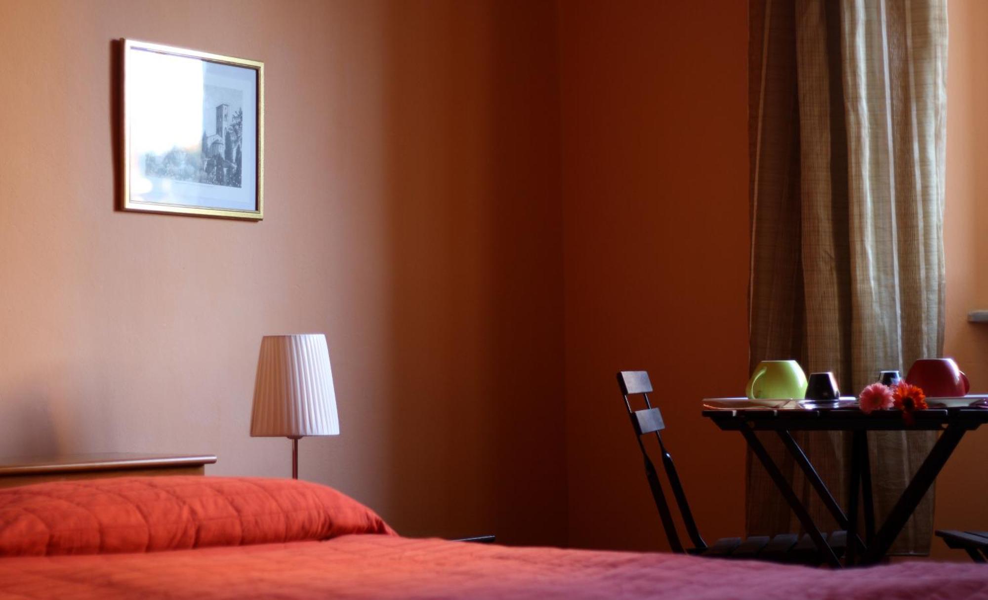 Appartement A Due Passi Dal Treno *