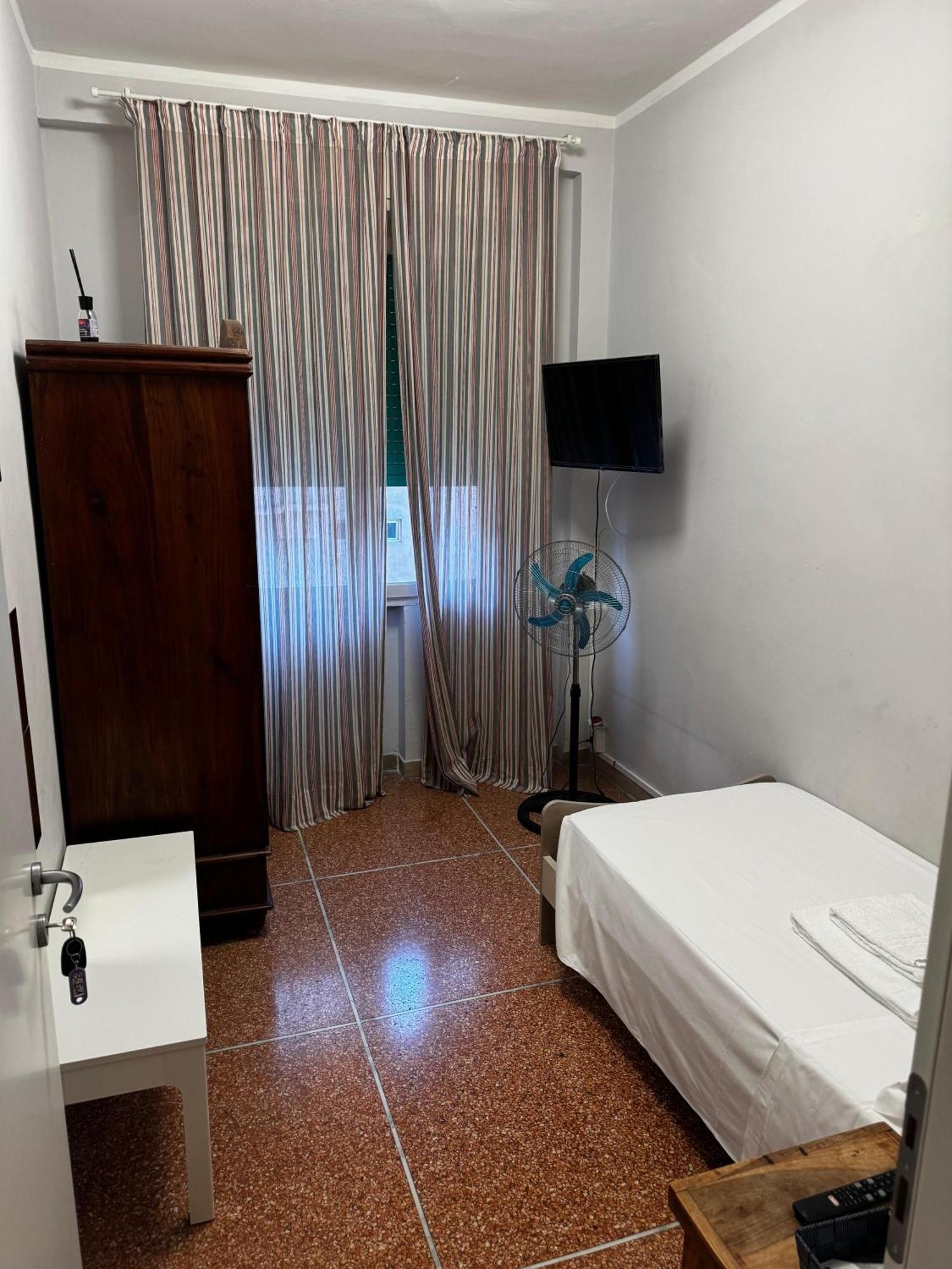 Guest house City Rooms *
