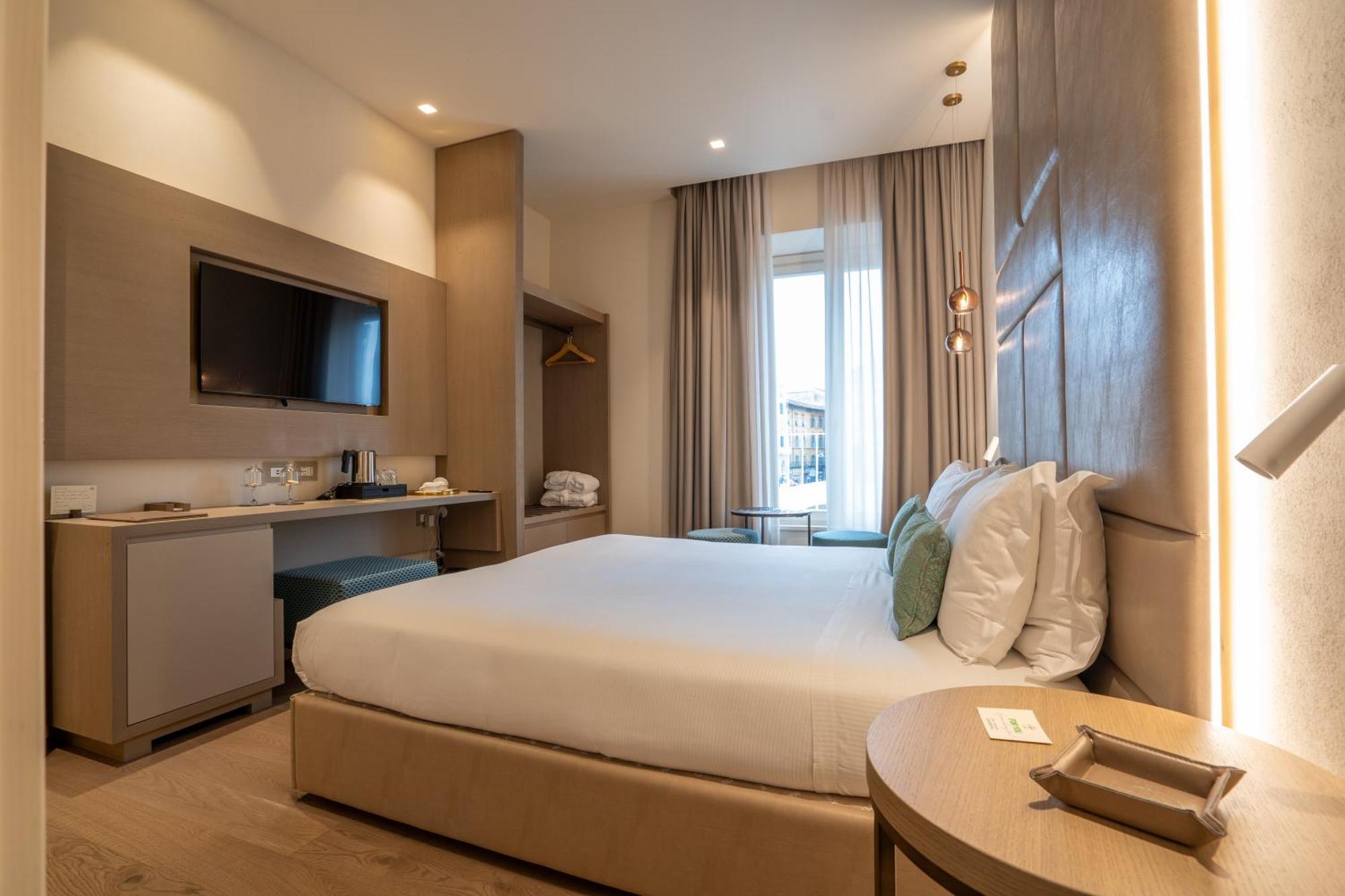 Anna Teresa Luxury * Pisa