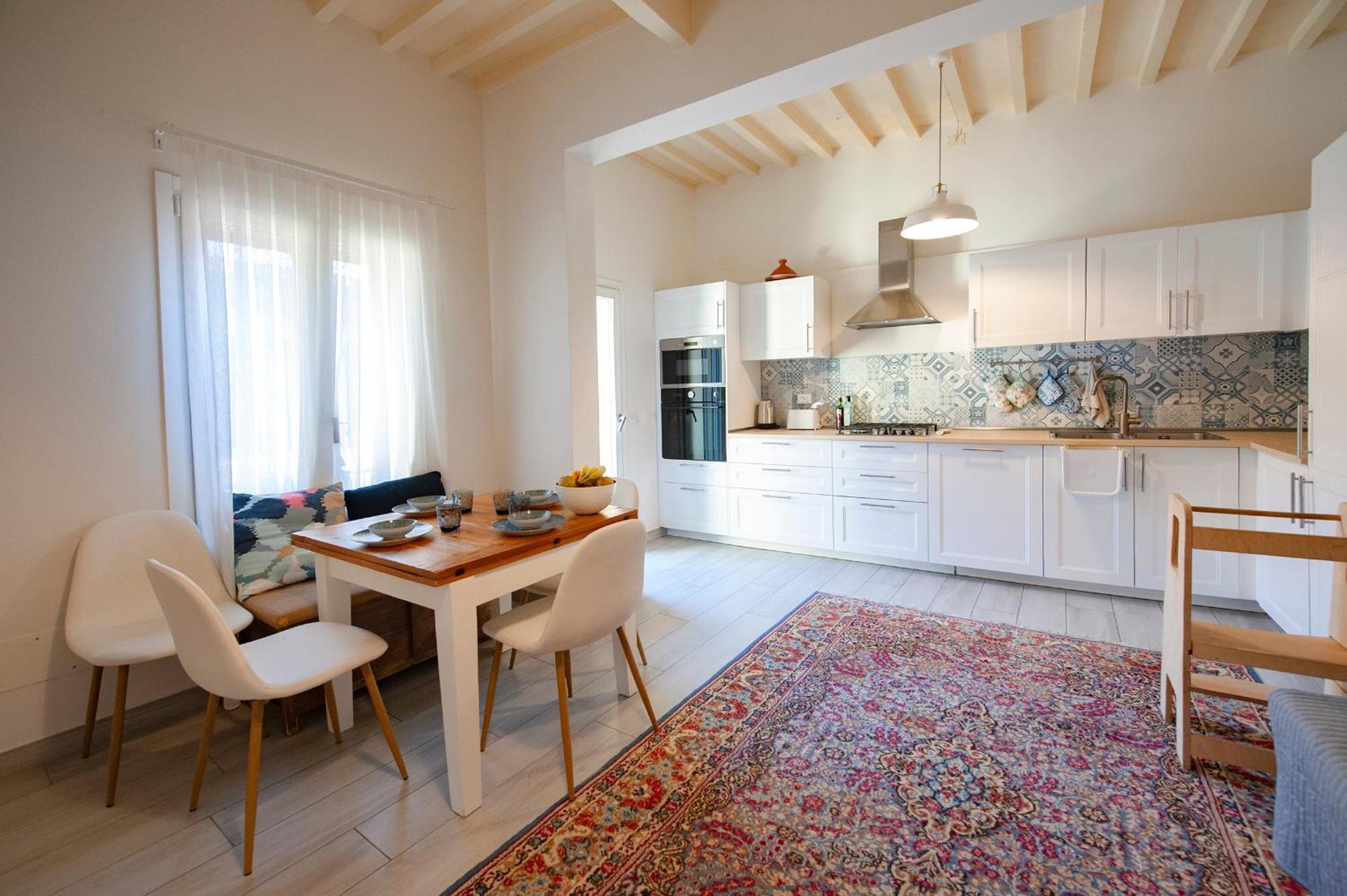Luxury Old Town Apartment *