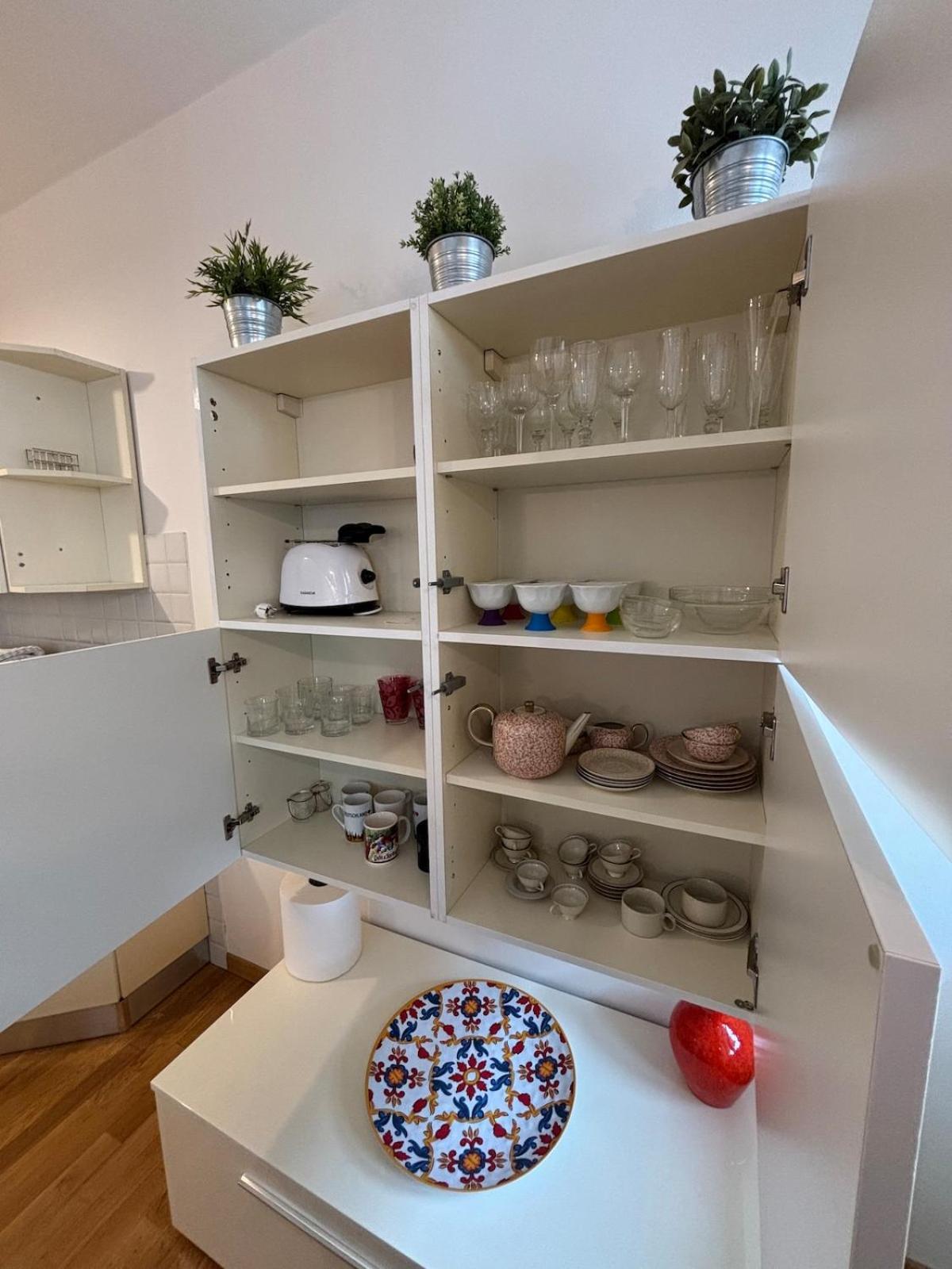 Beautiful New Apartment, Near Torre Di *