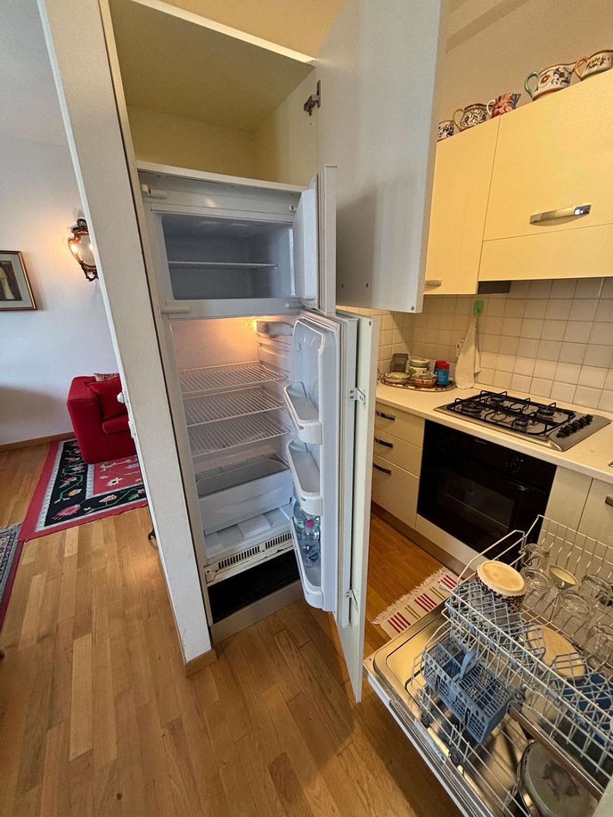 Beautiful New Apartment, Near Torre Di Pisa