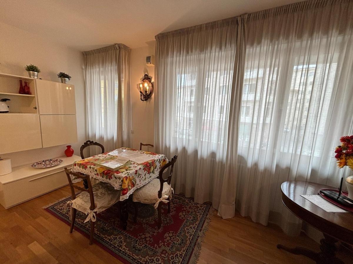 Beautiful New Apartment, Near Torre Di Apartment Pisa