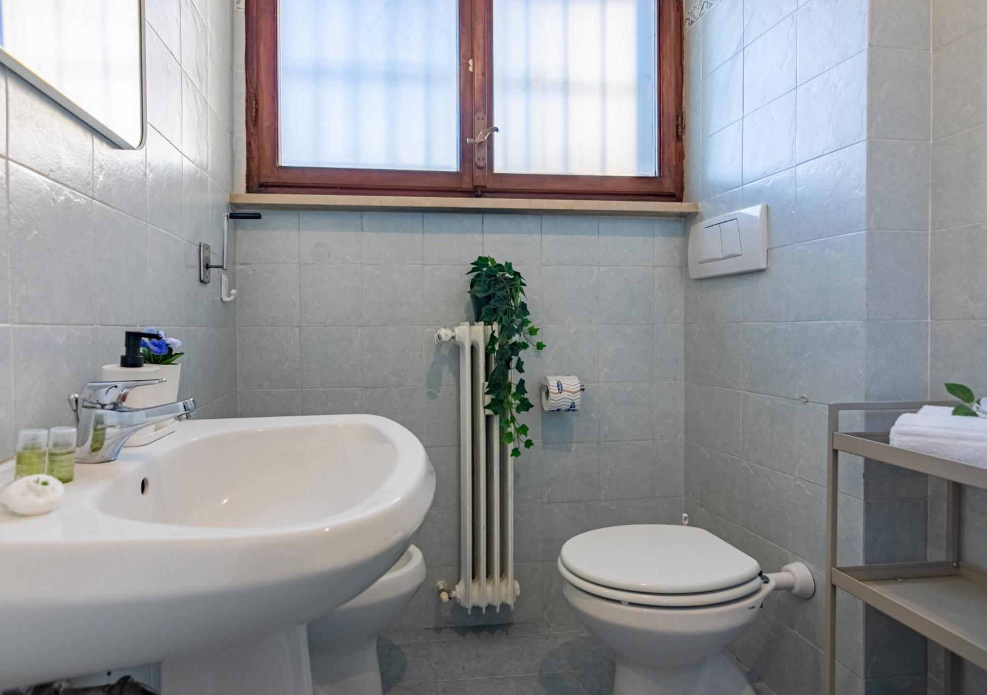 Apartment Landi 1 - 2 Camere, Parcheggio, Balconi, Vicino Al Centro *