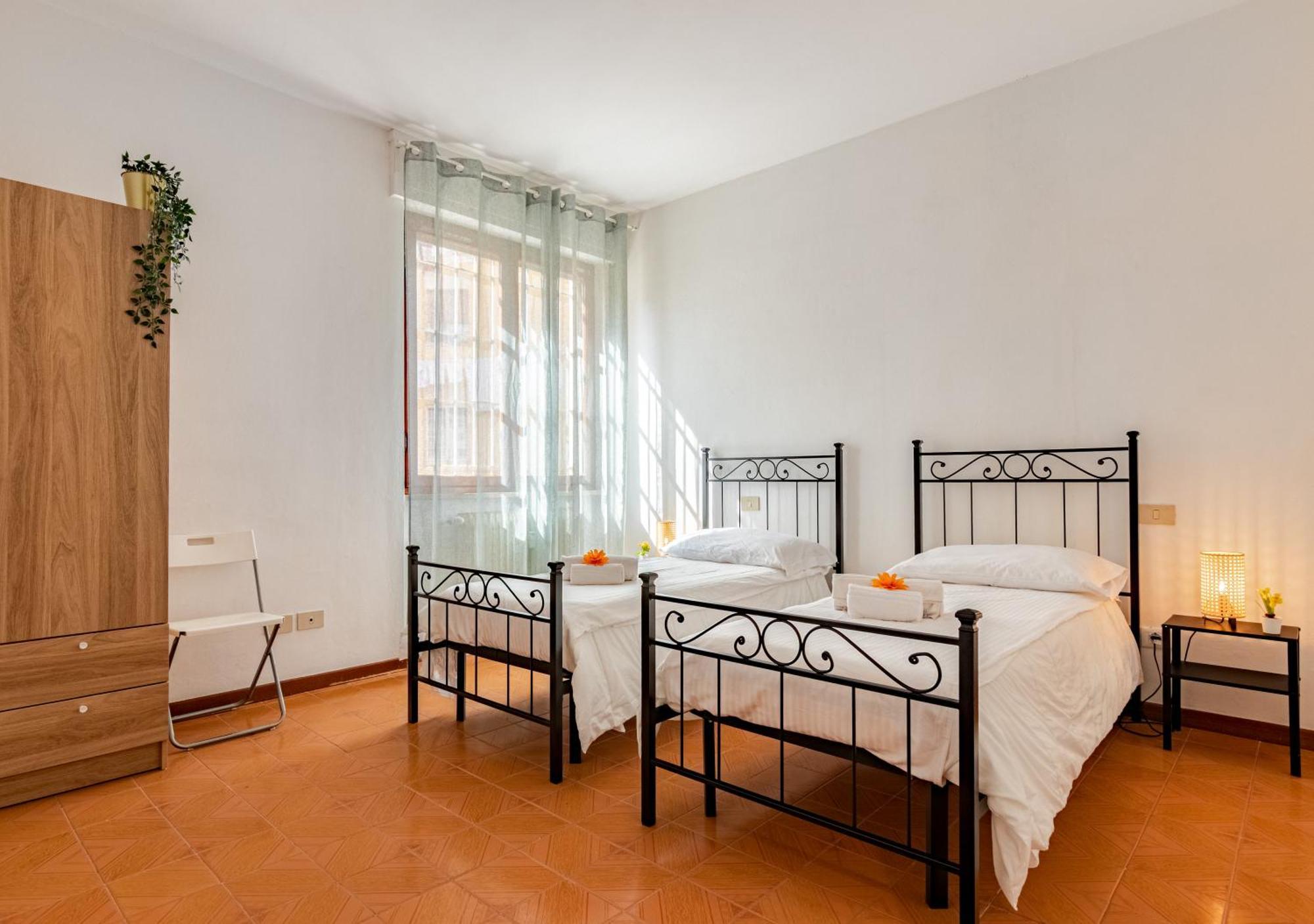 Landi 1 - 2 Camere, Parcheggio, Balconi, Vicino Al Centro Pisa