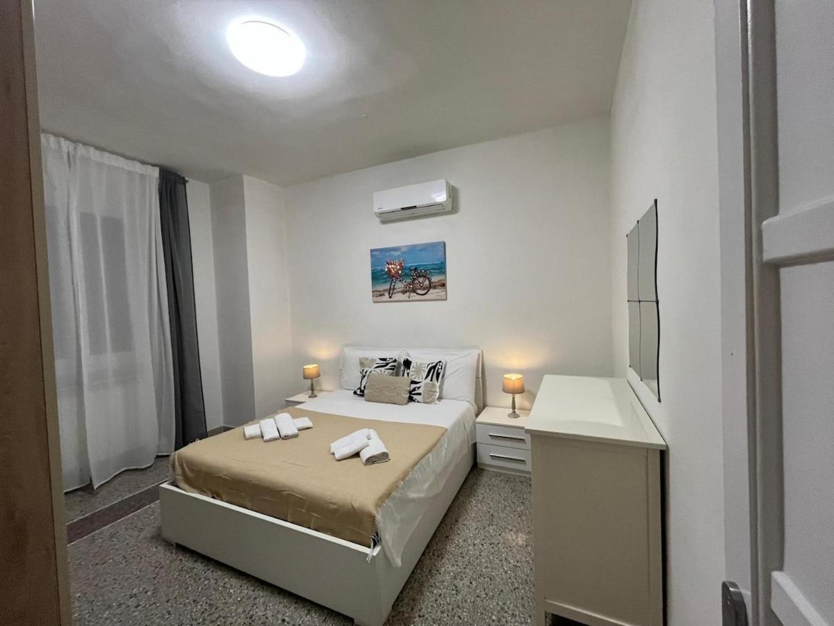 Turistico In Via Trincere Apartamento *
